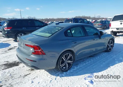 2024 Volvo S60 Recharge Plug-In Hybrid T8 Ultimate Dark Theme из США, поврежденный, VIN 7JRH60FM6RG303169